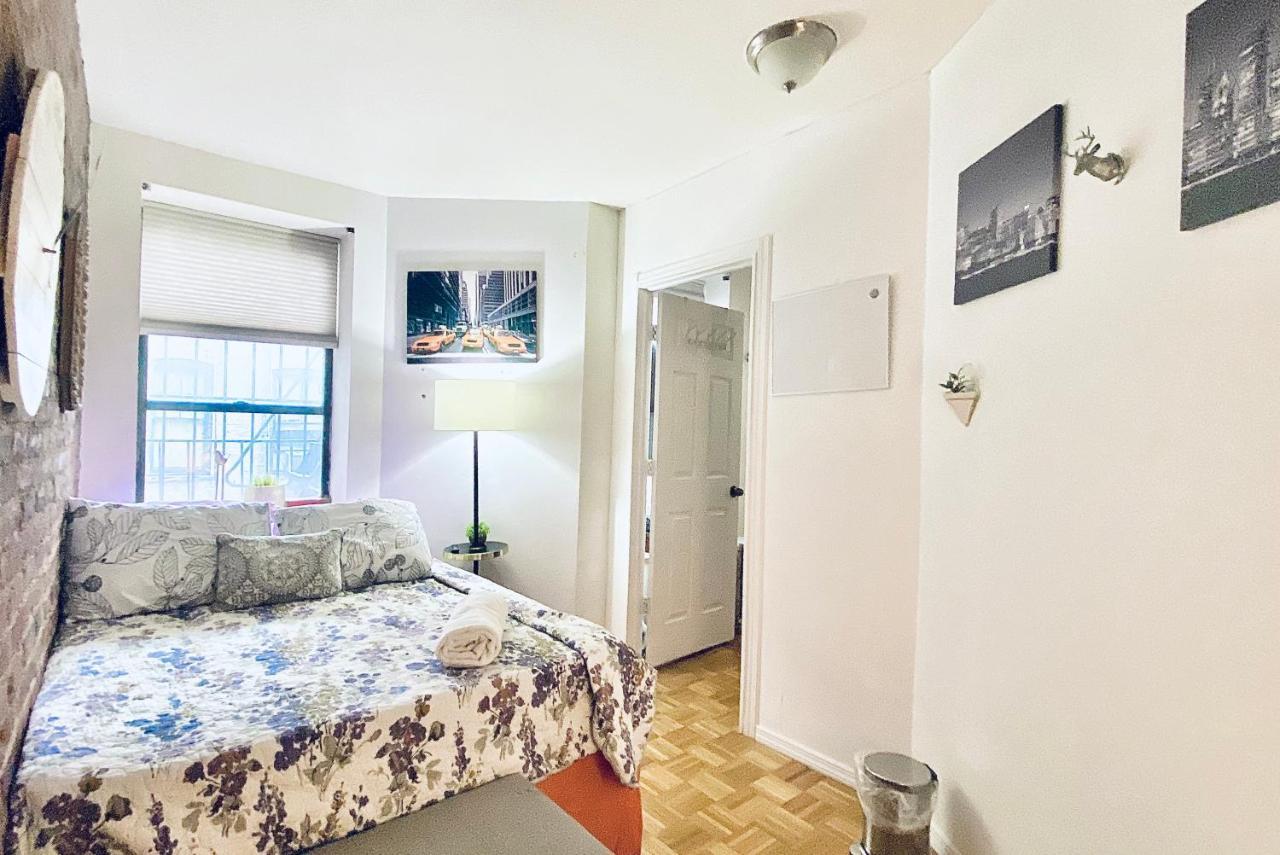 Times Square Manhattan - Private Room In 2 Bedroom Apartment New York Esterno foto